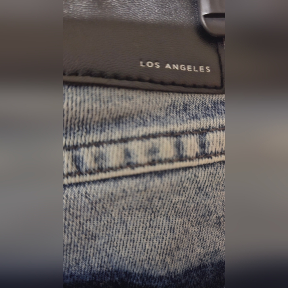 Forever 21 Light Blue Distressed Skinny Jeans - Picture 4 of 4